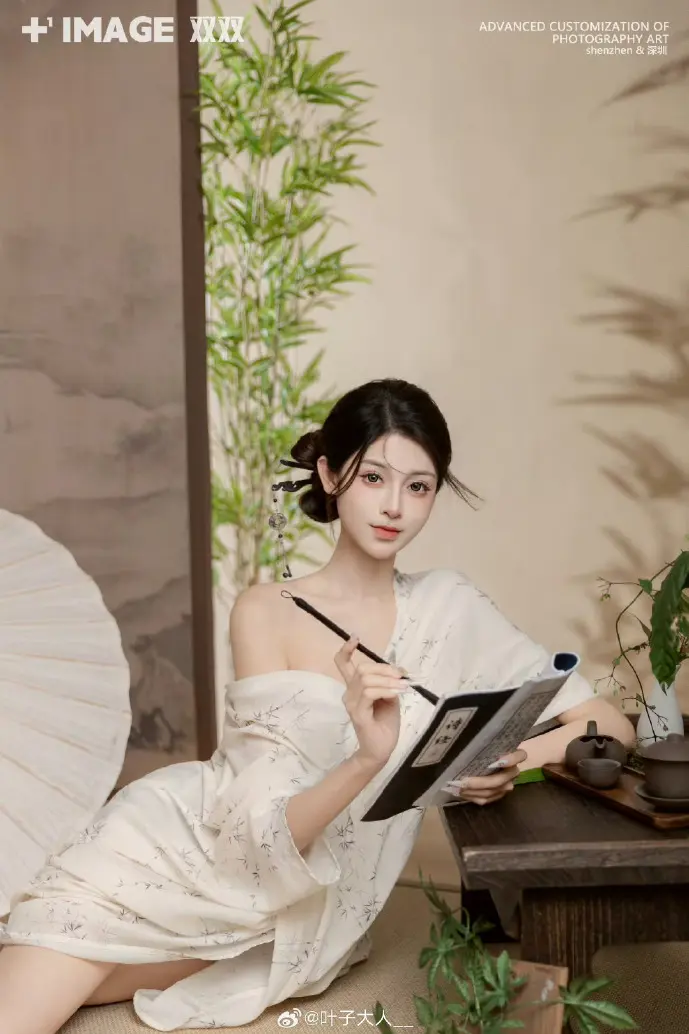 搜查官下载数据对比